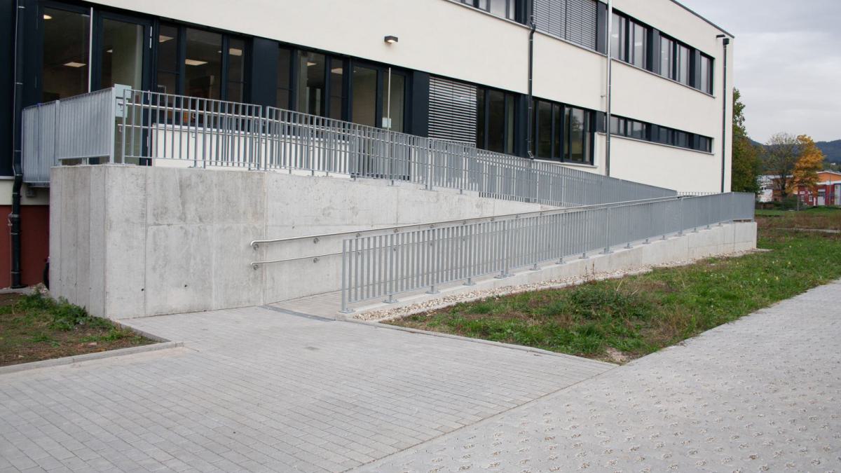 Merkurschule - Gaggenau (Mensa Außenanlage)