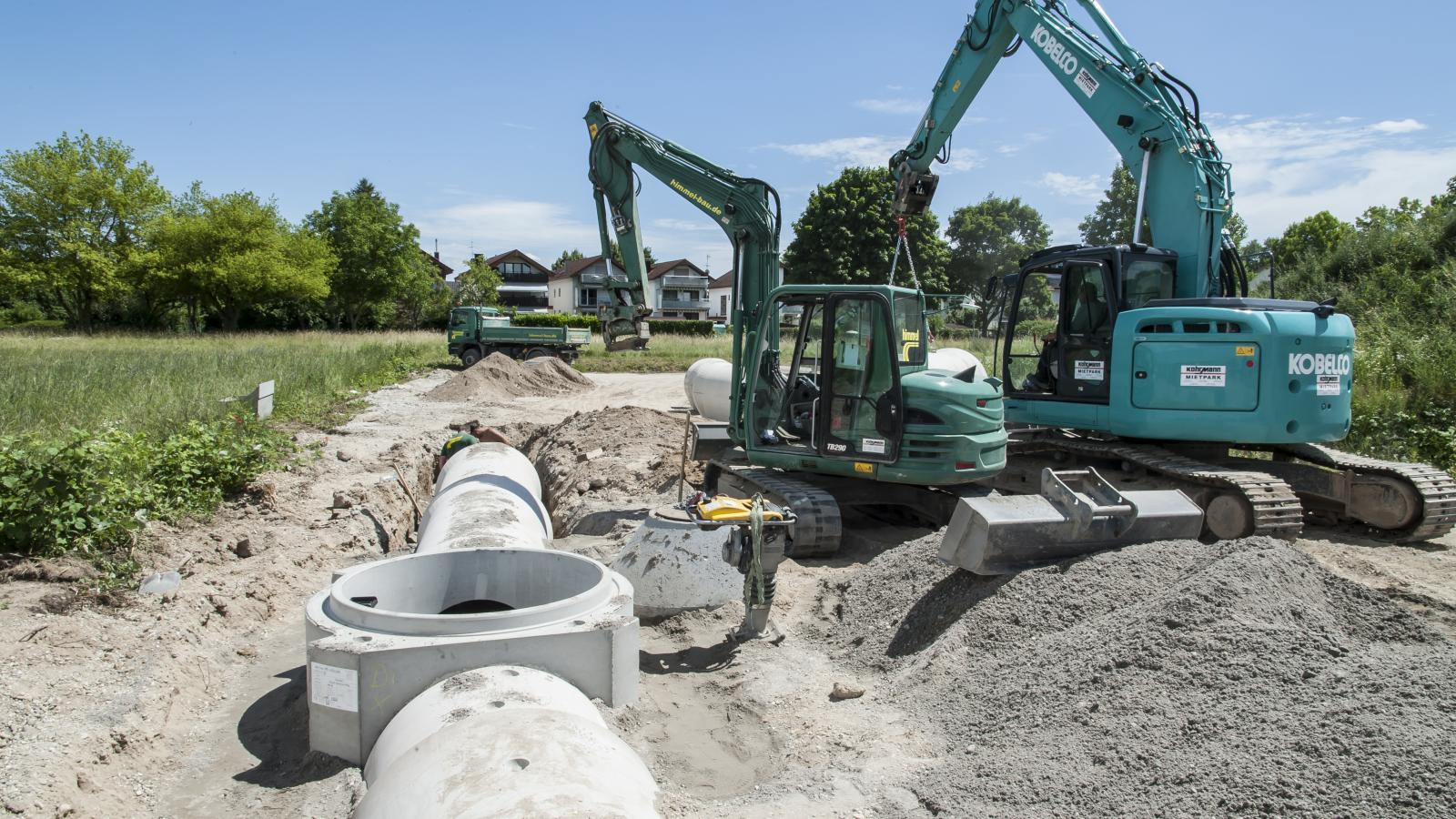 Bagger auf Baustelle